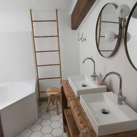 Casa de Férias Charmante Maison Basque. Ideale Famille & Enfants *